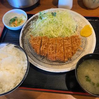 ロースとんかつ定食(とんかつがってん 多賀店)