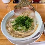 特選とんこつ 大盛り