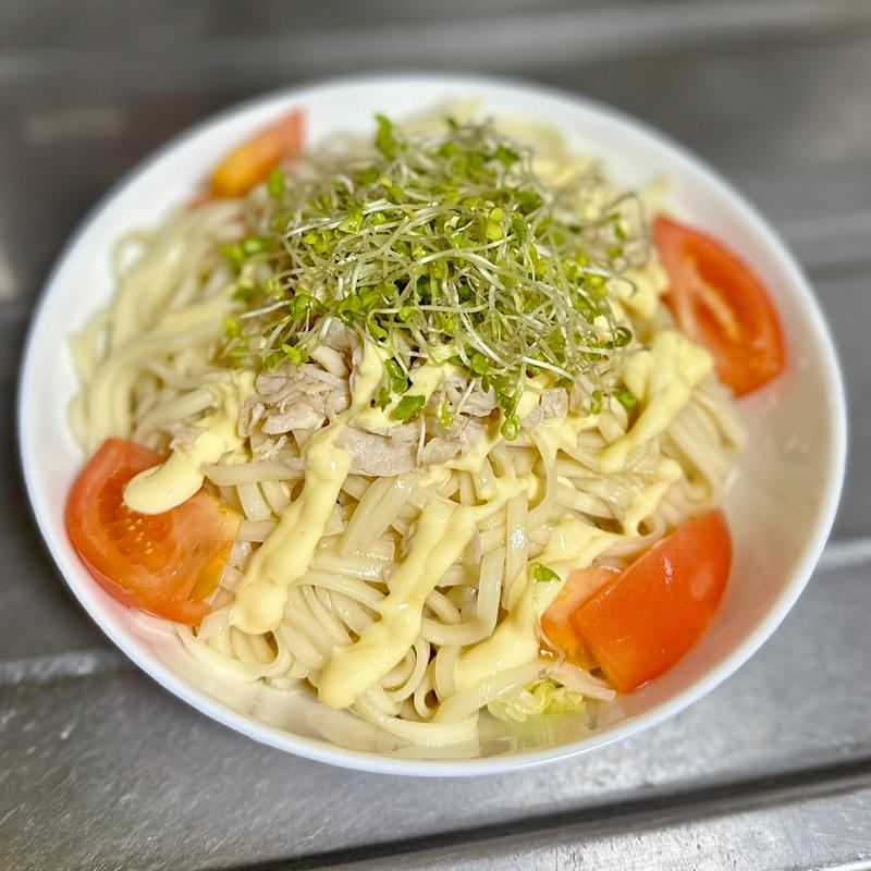 冷しゃぶサラダうどん(ベルクス 東墨田店)