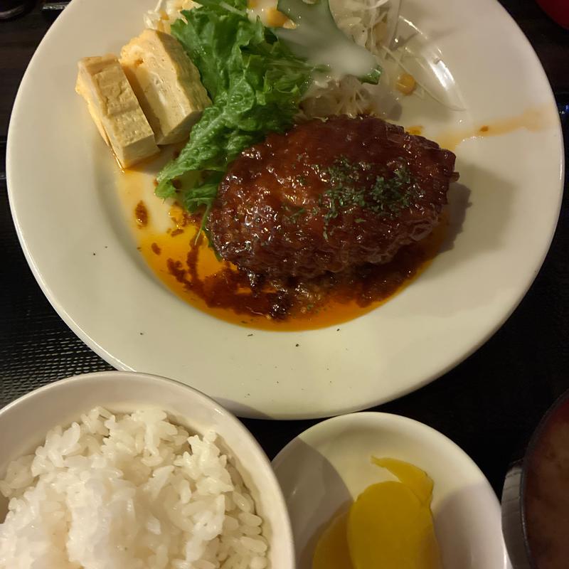 日替わり（煮込みハンバーグ）(鳥次郎)