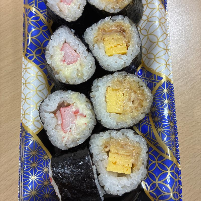 カニカママヨ巻きと玉子おかかマヨ巻(セイコーマート 狸小路6丁目店)