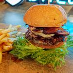 自家製ベーコンエッグバーガー