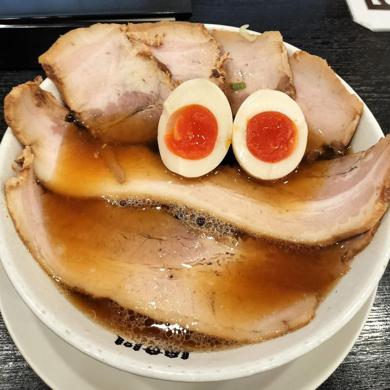 特製醤油らーめん(食堂はせ川)