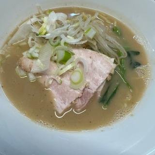 魚介塩豚骨ラーメン