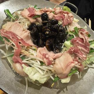 (しじみ炊き肉 くにき 本店)