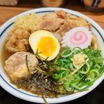 懐かしの中華うどん(饂飩頑陣別邸)