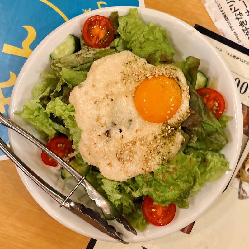 月見サラダ(牛タン専門店 小山牛たん せい)