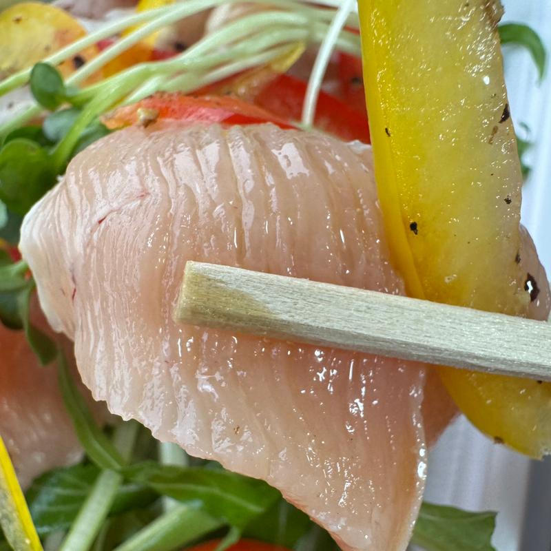 ムネ身のカルパッチョ(かつのや)