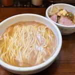 らーめん スタベジ