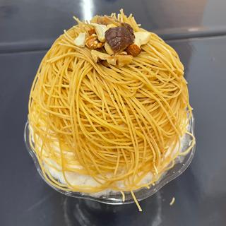 和栗モンブランにコーヒーミルク