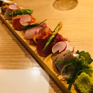 いきな男の刺し身盛り