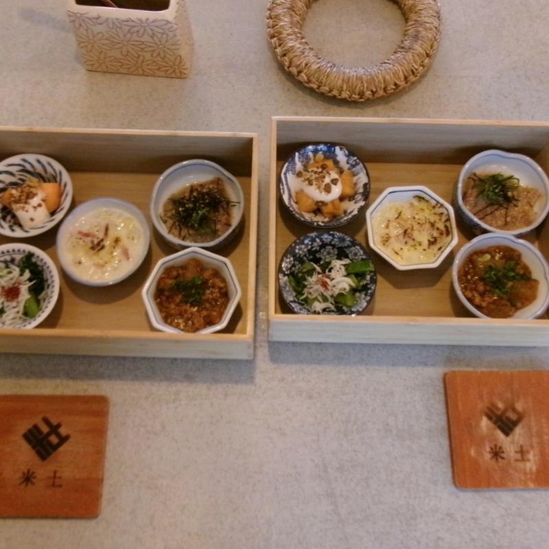 おばんざい盛り合わせ(土鍋ごはんとおばんざい 米土)