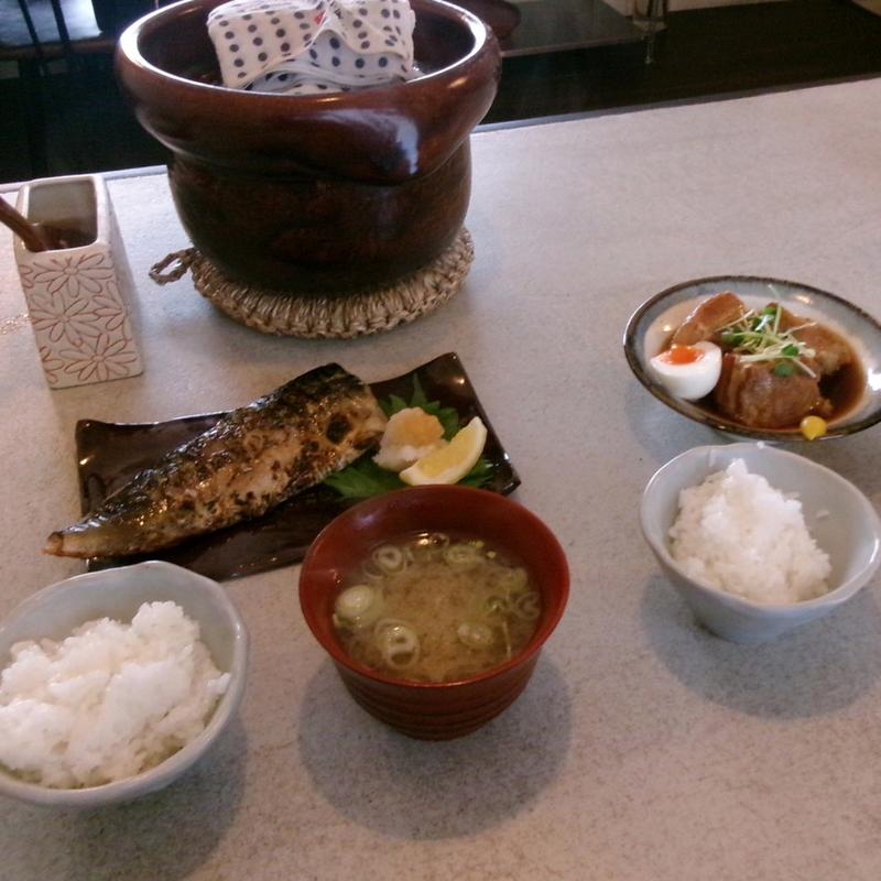 皮パリふっくらサバ塩焼き(土鍋ごはんとおばんざい 米土)