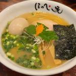 和風醤油ラーメン　煮卵トッピング(らーめん ほっぺ家 )