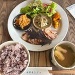 オンジュプレート