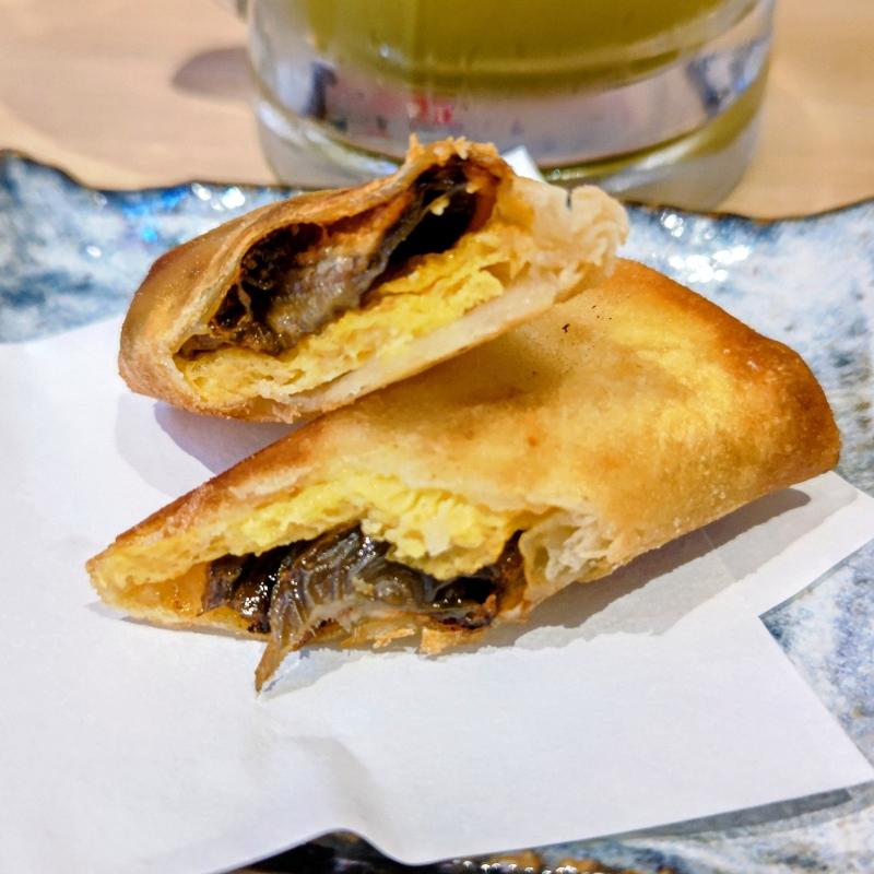うなぎと玉子の春巻き(町鮨とろたく 上大岡店)
