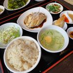 海南チキンライスセット(シンガポール料理 梁亜楼)