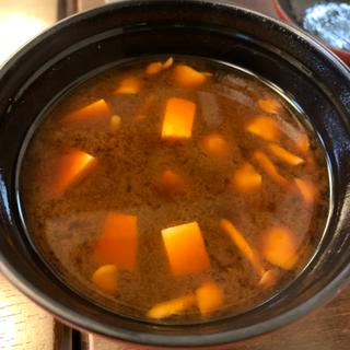 赤だしなめこ汁