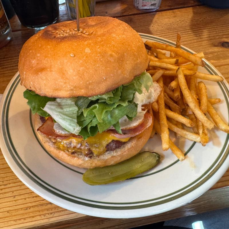 ベーコンエッグチーズバーガー(バシバーガーチャンス 池袋店)