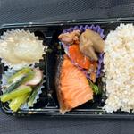 銀鮭の日替わり弁当