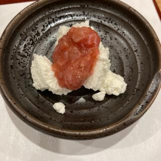 鯛の酒盗クリームチーズ