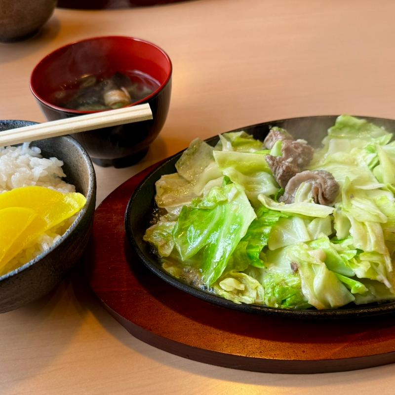 スタミナ鉄板 普通盛り＋中ライス(博多キャベトン亭)