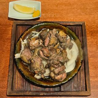 丹波地鶏 モモ肉炙り焼き(焼鳥食堂)