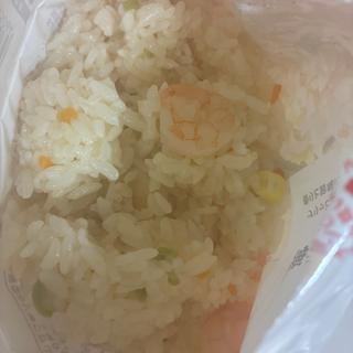 海老ピラフ(セブン-イレブン 札幌南1条西11丁目店)