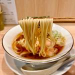 塩らーめんのスープで醤油味