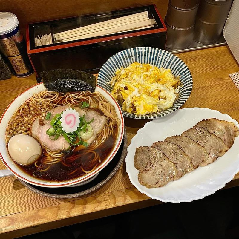 黒中華そば 大 チャーシュー ミニオムチャーハン(清麺屋 )