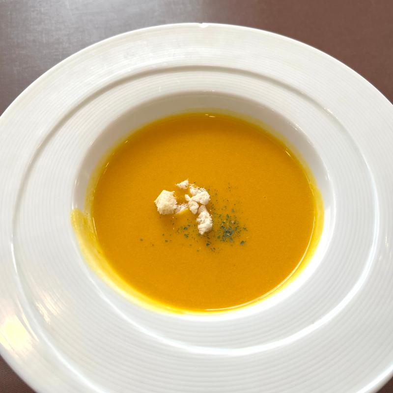 ランチコース　かぼちゃのポタージュ(俺の洋食 ボナペティピコ 岩槻店)