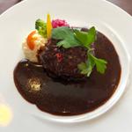 黒毛和牛入りビストロハンバーグ