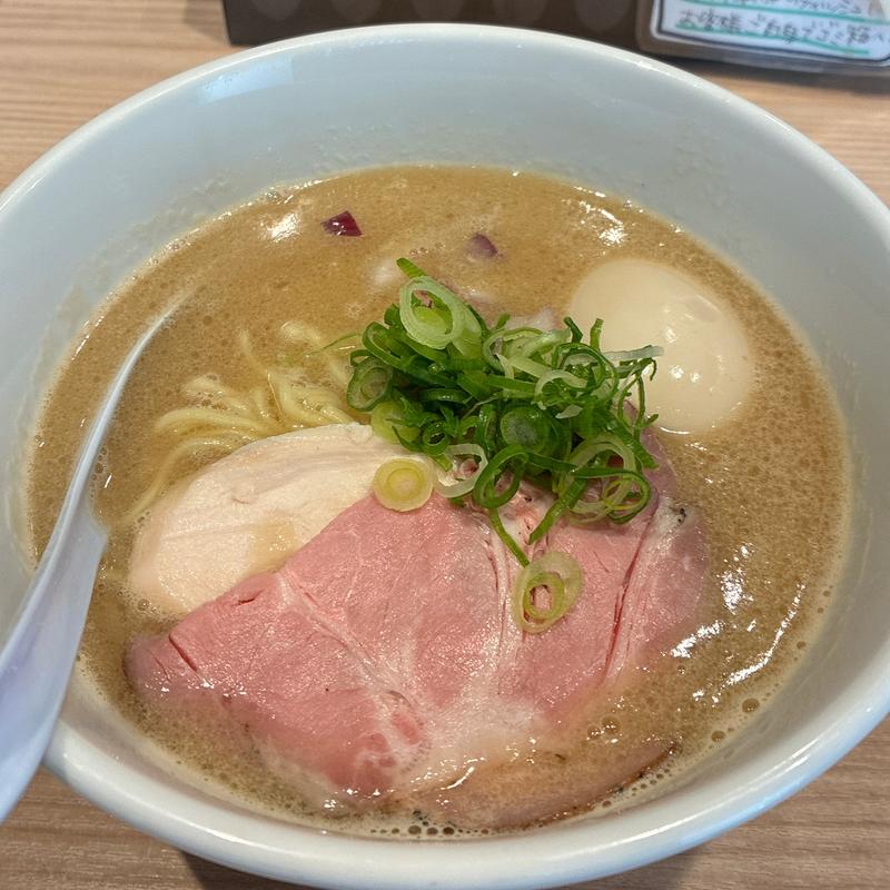 味玉豚骨らぁ麺（醤油）(中華そば くらむ)