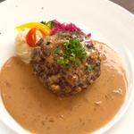 黒毛和牛入りビストロハンバーグ(俺の洋食 ボナペティピコ 岩槻店)