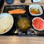 特朝定食　(吉野家 尾久橋通り舎人店)
