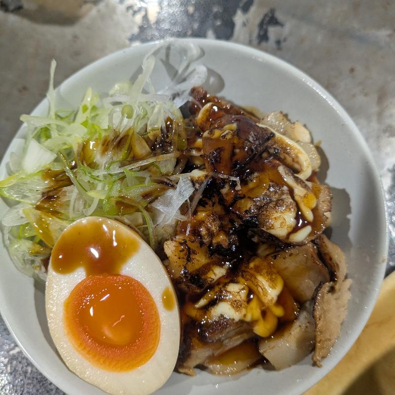 炙りチャーシュー丼(ラーメン 鈴や)