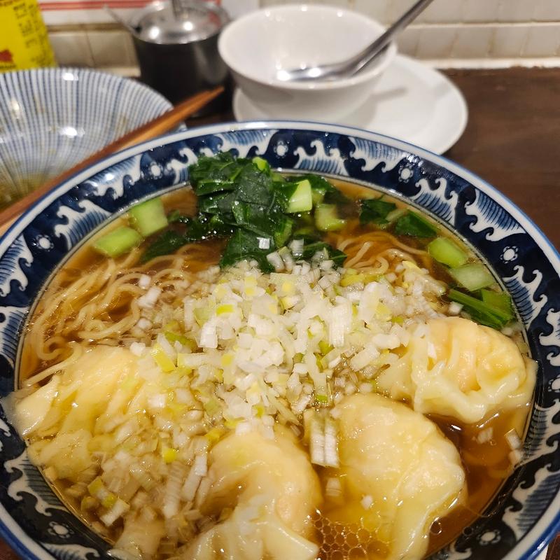ワンタン麺(金燕楼 （ザ・ゴールデンスワロー）)