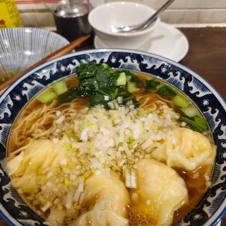 ワンタン麺