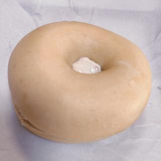 クリームチーズサンド 〜ハニーナッツ〜(BAGEL & BAGEL × Kiri Café)