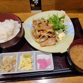 三元豚バラと玉葱のしょうが焼き(食彩 市)