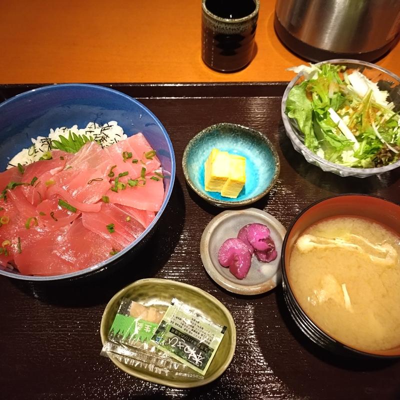 鉄火丼(ひなの家本店)