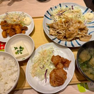 しようが焼き定食にイカの唐揚げとミニ唐揚げ