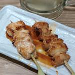 ふりそで・ぼんじり(焼鳥 ハレツバメ 横浜鶴屋町店)