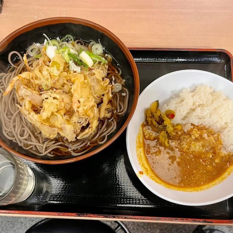 特大かき揚げそば 半カレーセット(よもだそば 有楽町店)