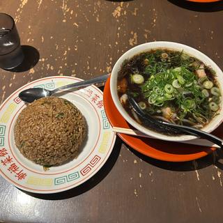 中華そば(並)+焼きめし(並)セット(新福菜館 浜松町店)