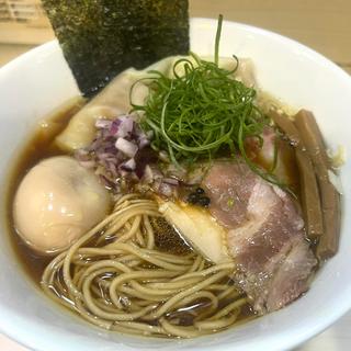 ワンタン醤油ラーメン