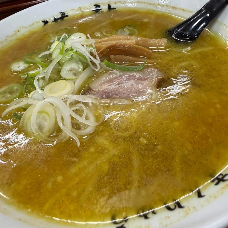 こってり塩カレー(満龍深堀店)