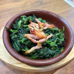 ほうれん草のガーリックバターソテー