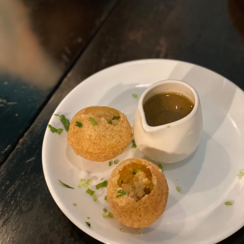 パニプーリ（2PC）(Indian Street food & Bar Gond)