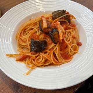 焼き茄子とベーコンのトマトソース(オリーブの丘 東上尾店)